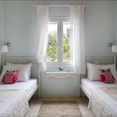 Handmade House Дом отдыха Ахарави